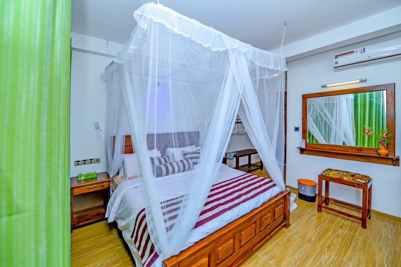 Third Eye Ella Otel Dış mekan fotoğraf